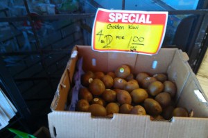 four kiwi one dollar bk market